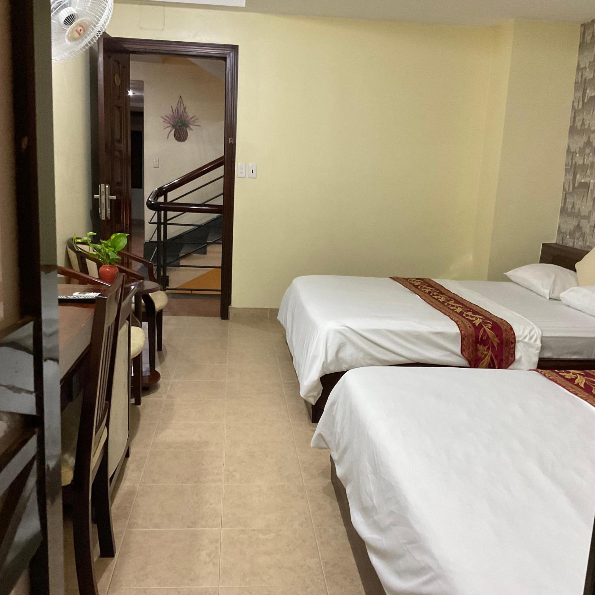 Hotel Khach San Minh Chau - Hoa Hung 2*